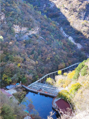 玻璃栈道、水晶长城、天空之镜均免费 清凉谷和你有个美丽的秋约