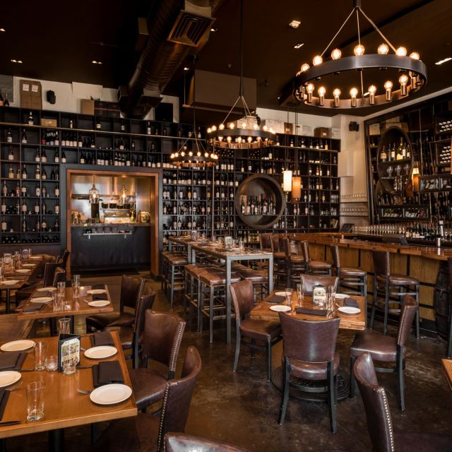 CRÚ Food & Wine Bar