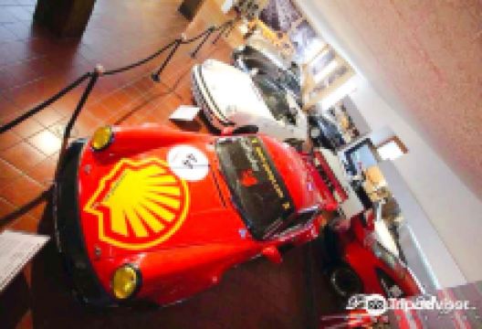 Porsche Automuseum景点图片