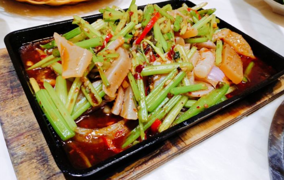 光头佬鸡汤窝(兴化店)