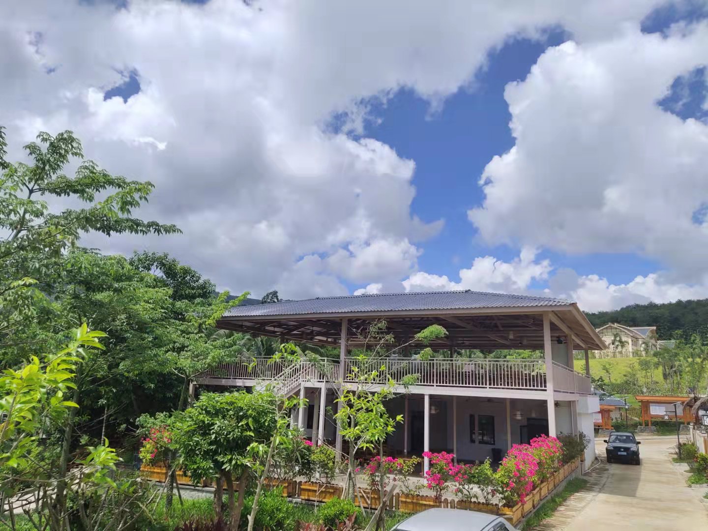 雅布伦享水谷共享农庄·黎享林奢餐厅图片