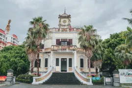 2-Day Zhanjiang Tour: Seaside relaxation at Jinsha Bay, charm of Chikan Old Street
