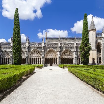 葡萄牙巴塔利亚修道院+奥比多斯村一日游【烤乳猪+中文包车】