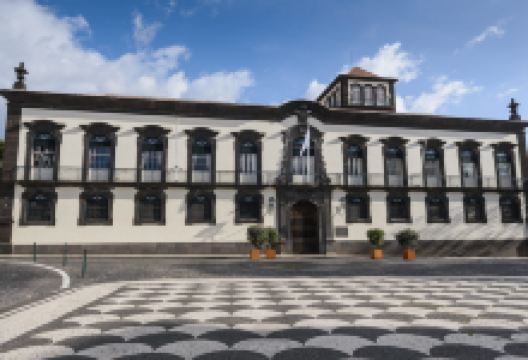 Town Hall景点图片