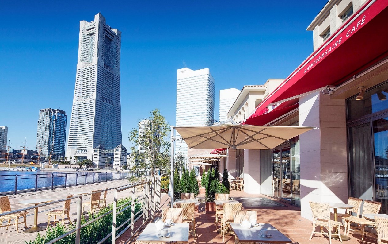 Anniversaire Cafe Minatomirai Yokohama餐厅图片