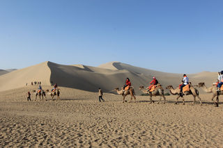 因莫高窟闻名，因月牙泉向往 2020年6月20-26日 敦煌&西安7日游