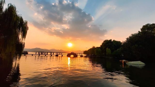 杭州涌金门游玩攻略简介,杭州涌金门门票/地址/图片/开放时间/照片/门票价格【携程攻略】