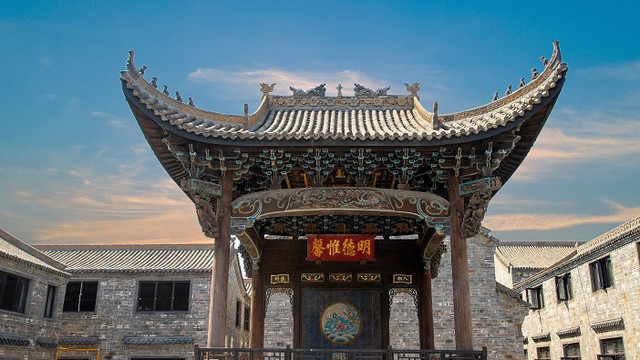 历史沧桑中演绎太平古韵:时光带不走的老戏台
