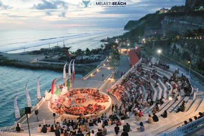 Melasti Beach 火舞表演