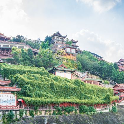 窦圌山景区+九皇山+佛爷洞+李白故居+药王谷+越王楼3日2晚私家团