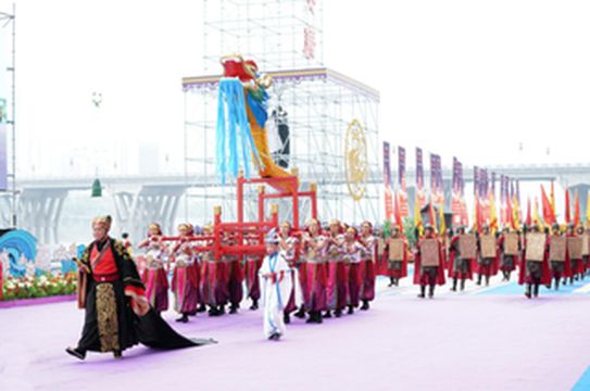 第二十一届中国安康汉江龙舟节主题活动盛大开幕