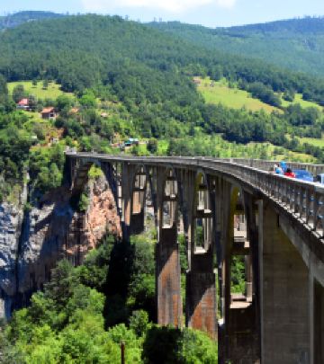 黑山游记图文-寻访南斯拉夫电影《桥》外景地散记（图）