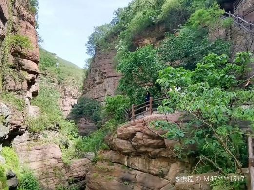 红石峡景区-首龙瀑布