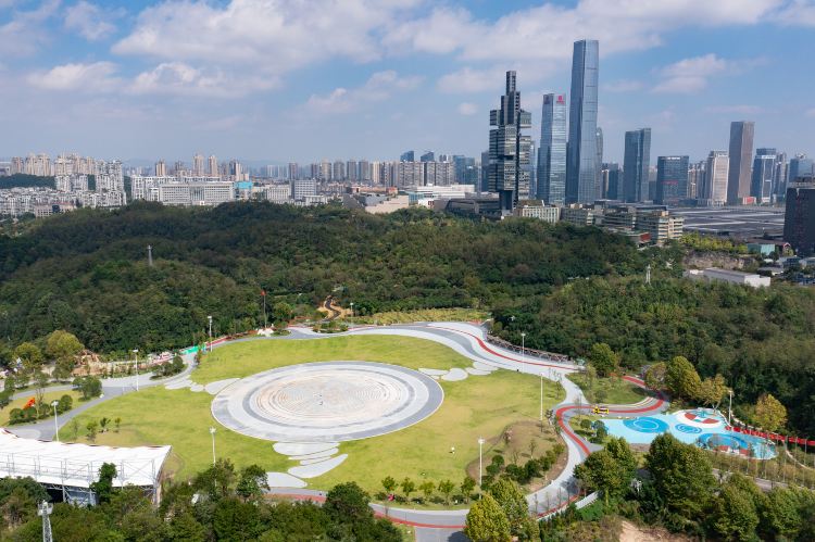 贵阳市观山湖公园民族大联欢广场