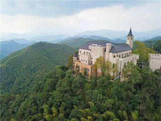 春日赏花，和心爱的ta，走进浙江莫干山，享受神仙眷侣慢生活