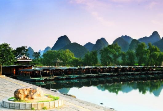 桂林/阳朔出发：世外桃源+银子岩+十里画廊+西街一日【私家团【私家小团丨小众玩法丨纯玩无购丨独立包车丨行程可调丨随停随走丨时间自由丨上门接送】