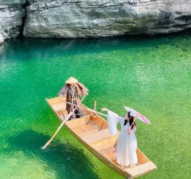 班河大峡谷景点图片