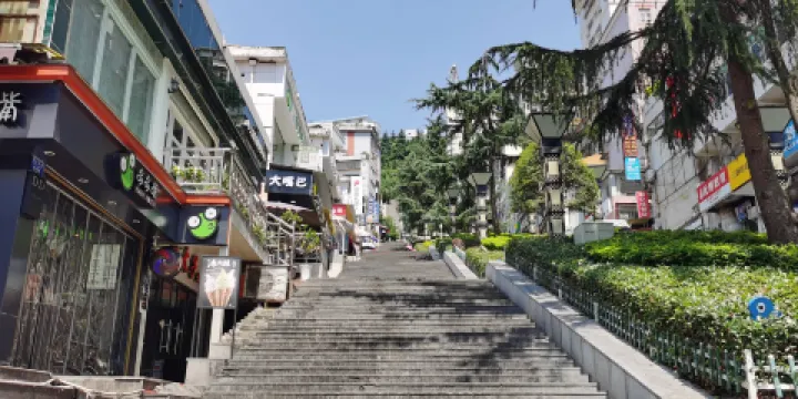 奉節縣人民廣場商業步行街