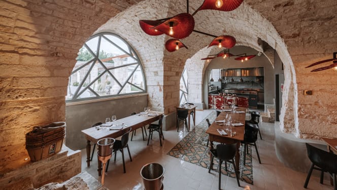 Restaurant 700餐厅图片