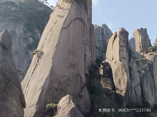 三龙出海