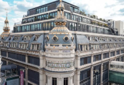 法国春天百货购物图片