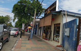 Little Town Seafood Restaurant
