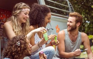 出门旅行，住在房车里是什么样的体验