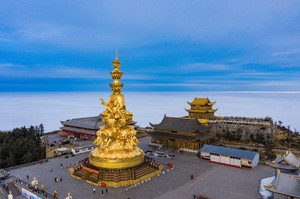 峨眉山游记图文-《只有峨眉山》，再去一次峨眉的理由