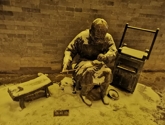 雪后的八坊十三巷