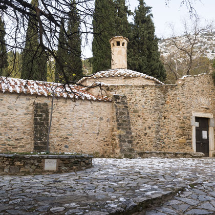 希腊雅典卡萨里阿尼修道院一日游