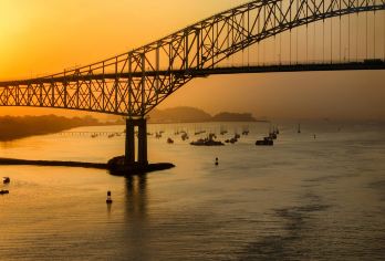 【魅力巴拿马包车】圣费利佩+弗朗夏广场+圣荷西教堂+美洲大桥【市区上门接送-专享包车服务-市区酒店可灵活调整】