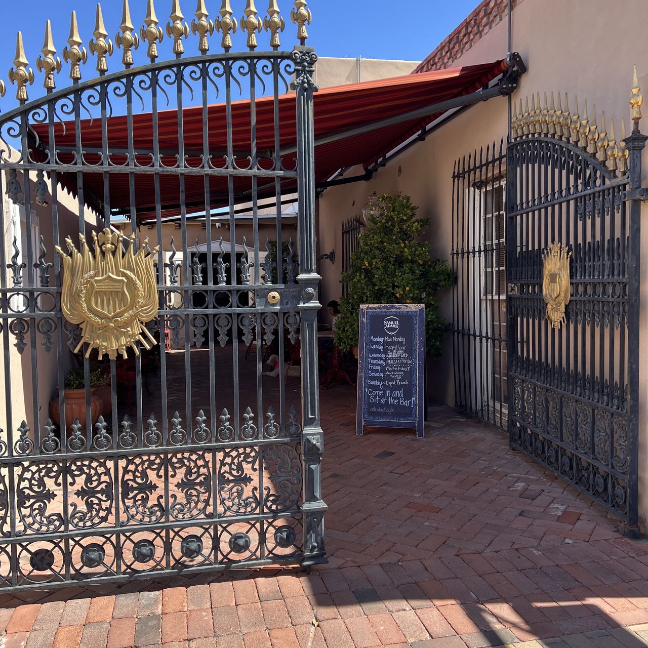 Double Eagle Restaurant餐厅图片