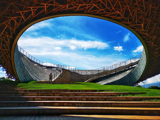 大理杨丽萍大剧院，《阿鹏找金花》盛大开演！网红打卡太美了！