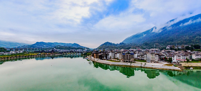 秋游渝东南，领略峡谷风情，赏秋色美景
