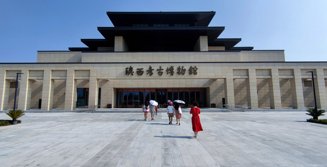 到陕西考古博物馆感受中华文化博大精深,品常宁宫园林酒店美食