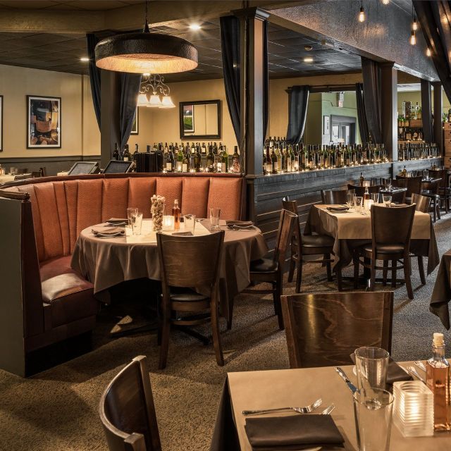 Tavolo Wine Bar & Tuscan Grille