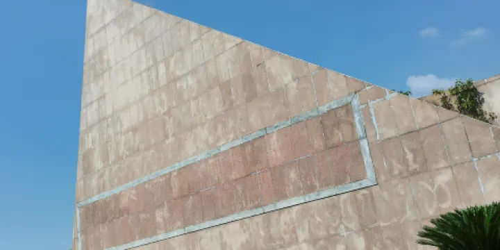 洪湖市98抗洪紀念碑