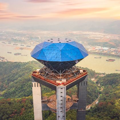 梧州+骑楼城+梧州龙母庙+四恩禅寺+广西梧州白云山景区+启迪鸿星梧州雪立方冰雪世界+泗洲岛+天龙顶国家山地公园5日4晚私家团