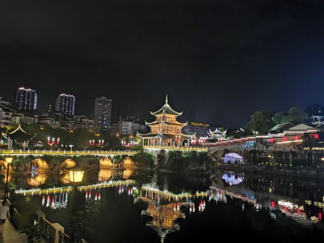 甲秀广场旅行图片 2