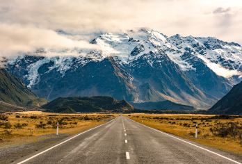 库克山+好牧人+普卡基湖+特卡波湖一日游【从皇后镇到基督城】【在基督城和皇后镇之间探索迷人的南阿尔卑斯山时，享受舒适便捷的交通】