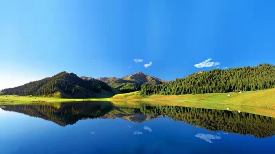 乌鲁木齐天山大峡谷