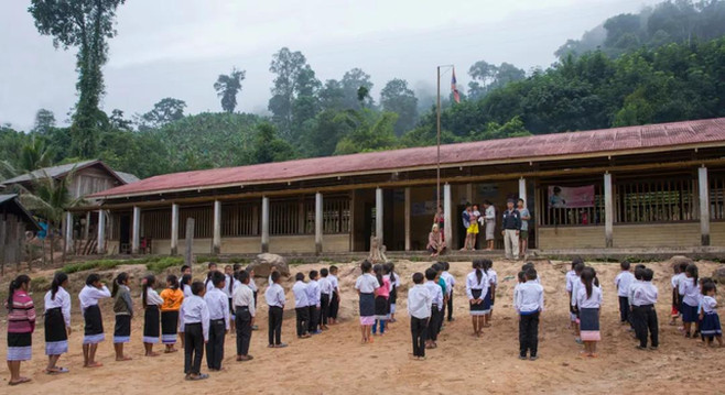 郑兴明：老挝的三个小学校