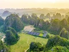 2-Day Yingde Tour: Discover Dongtian Xianjing and Stroll Through Yingxi Fenglin Corridor