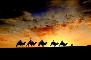 去一次敦煌,就把自己迷失在了大西北