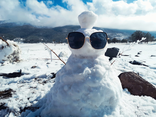 #寒假出游丽江必看#快看!丽江!玉龙雪山又下雪了!