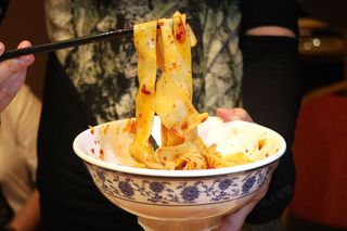 厦门首家西安小吃市集，都是西安街头经典美味，不止有羊肉~