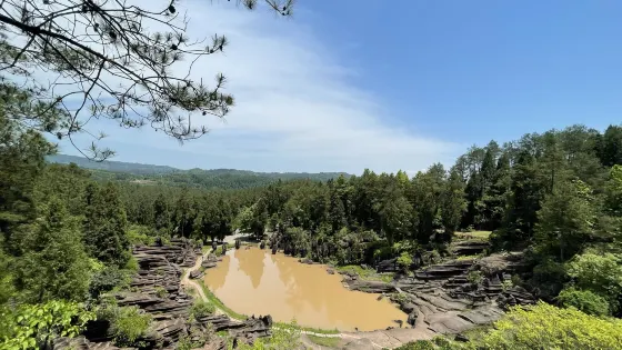 紅石林國家地質公園-天池