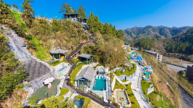 凤凰凤仙境温德姆豪廷温泉