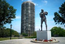 James J. Braddock Memorial Statue - “Little Cinderella”景点图片