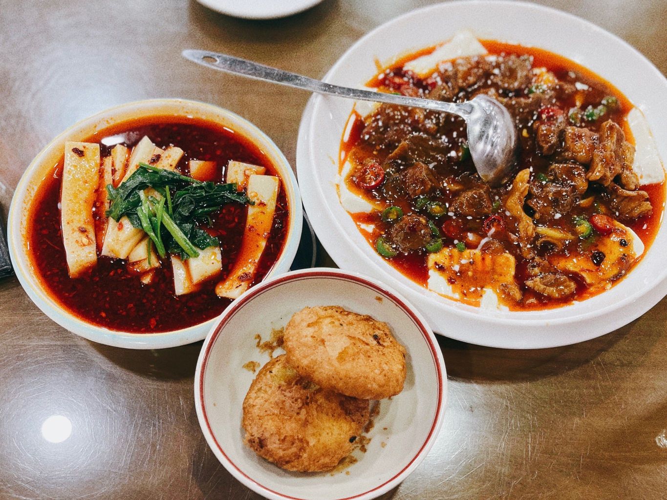 盛唐府乾州酸汤面